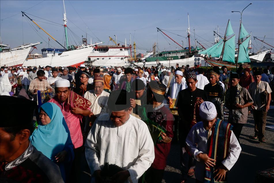Salat Idul Fitri di Pelabuhan Sunda Kelapa