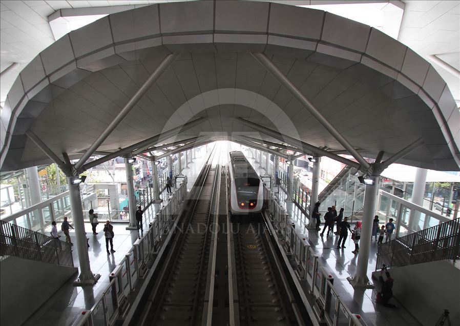 Uji coba publik LRT Jakarta