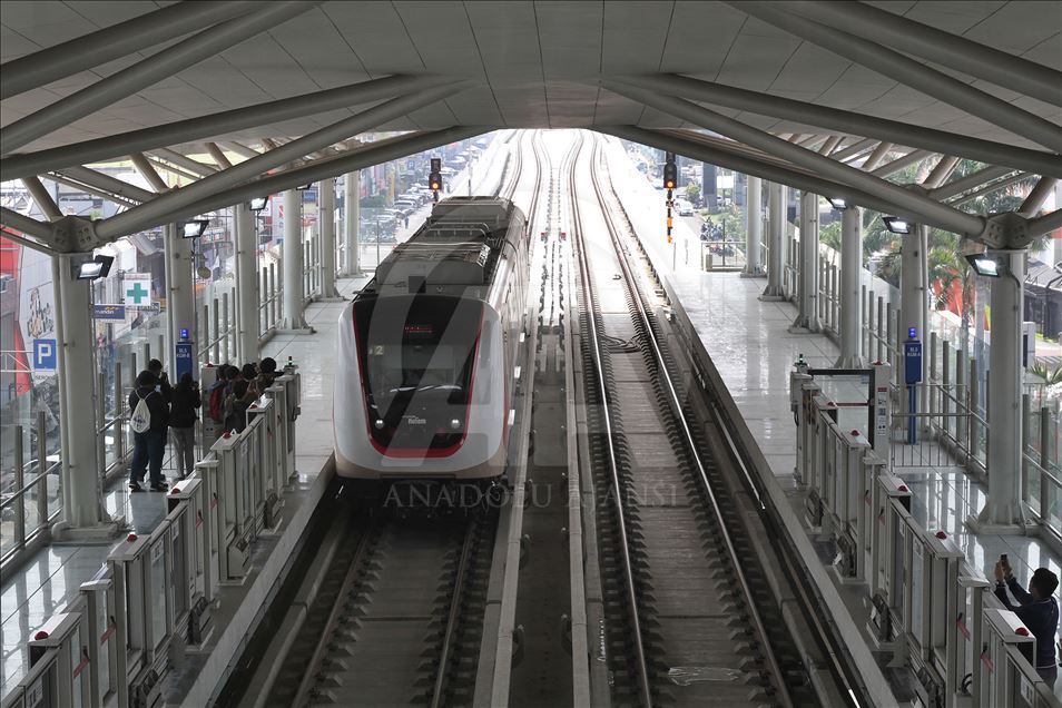 Uji coba publik LRT Jakarta