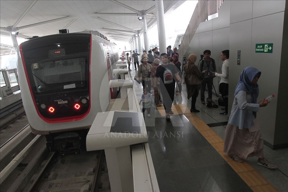 Uji coba publik LRT Jakarta