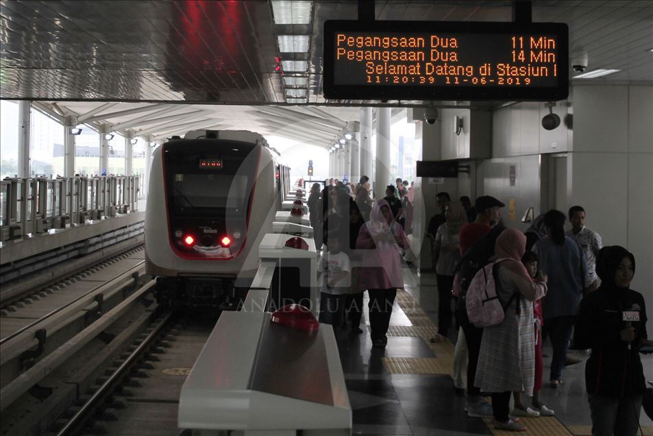 Uji coba publik LRT Jakarta