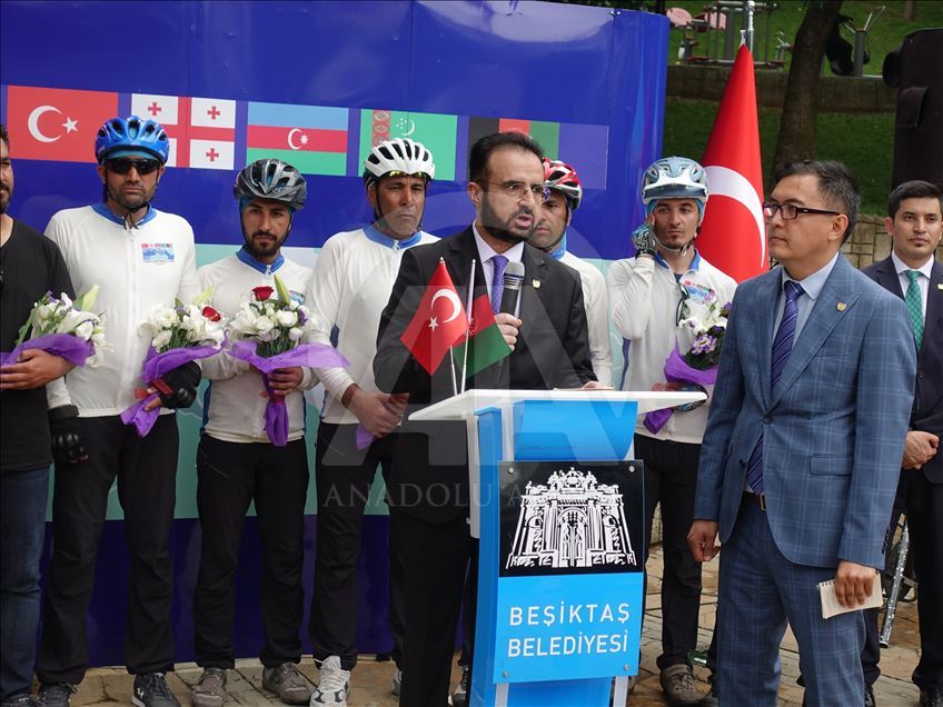 دراجون أفغان يصلون إسطنبول بعد قطعهم 4 آلاف و118 كلم
