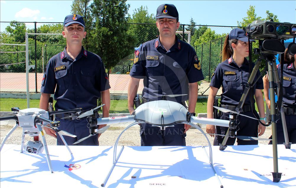 Jandarmanın "Serçe"si ilgi topladı