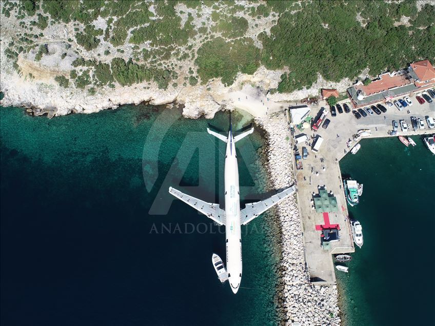 Turning an Airbus A330 into artificial reef