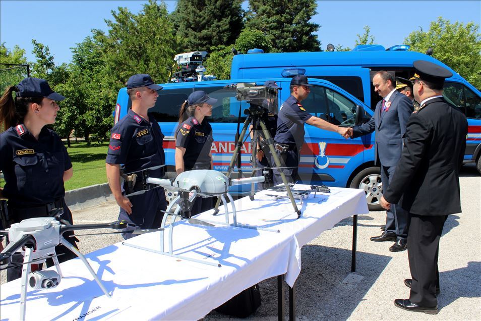 Jandarmanın "Serçe"si ilgi topladı