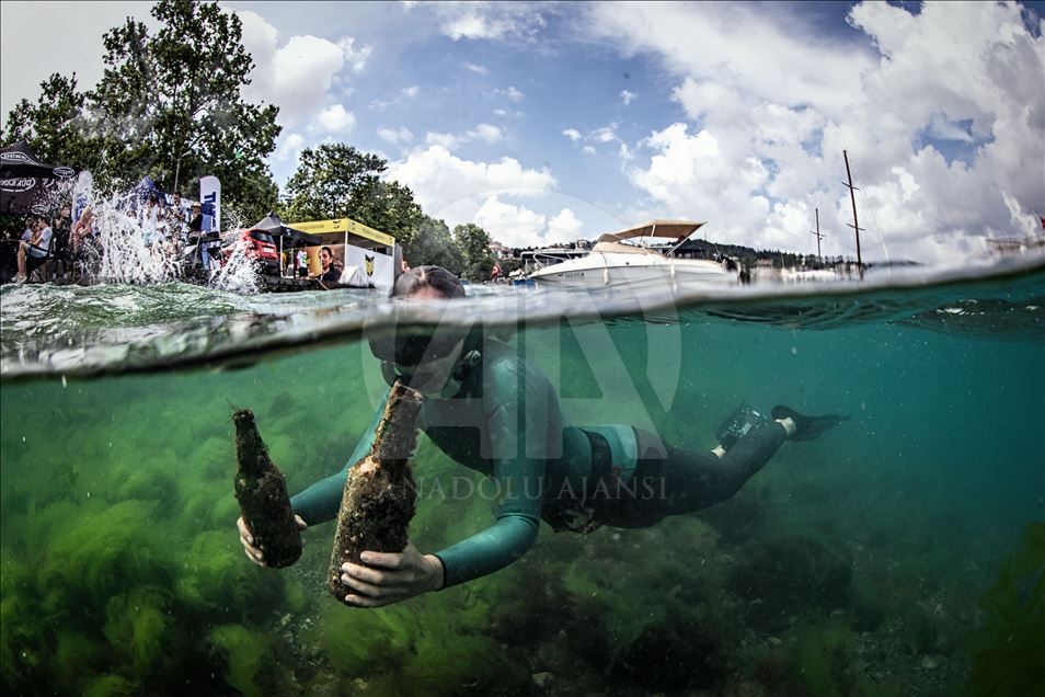 Underwater cleaning in the Bosphorus within the Zero Waste Blue Project