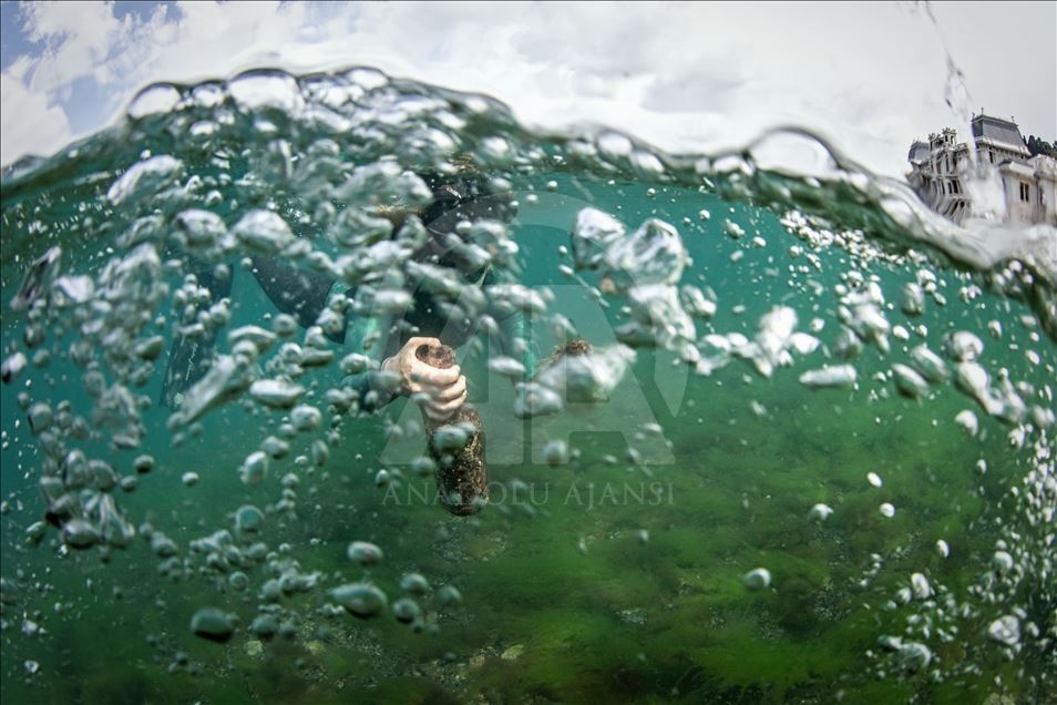 Underwater cleaning in the Bosphorus within the Zero Waste Blue Project
