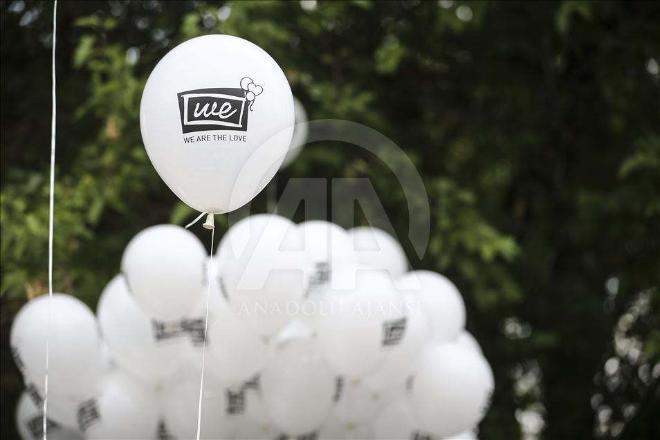 Balloons released into the sky for Idlib
