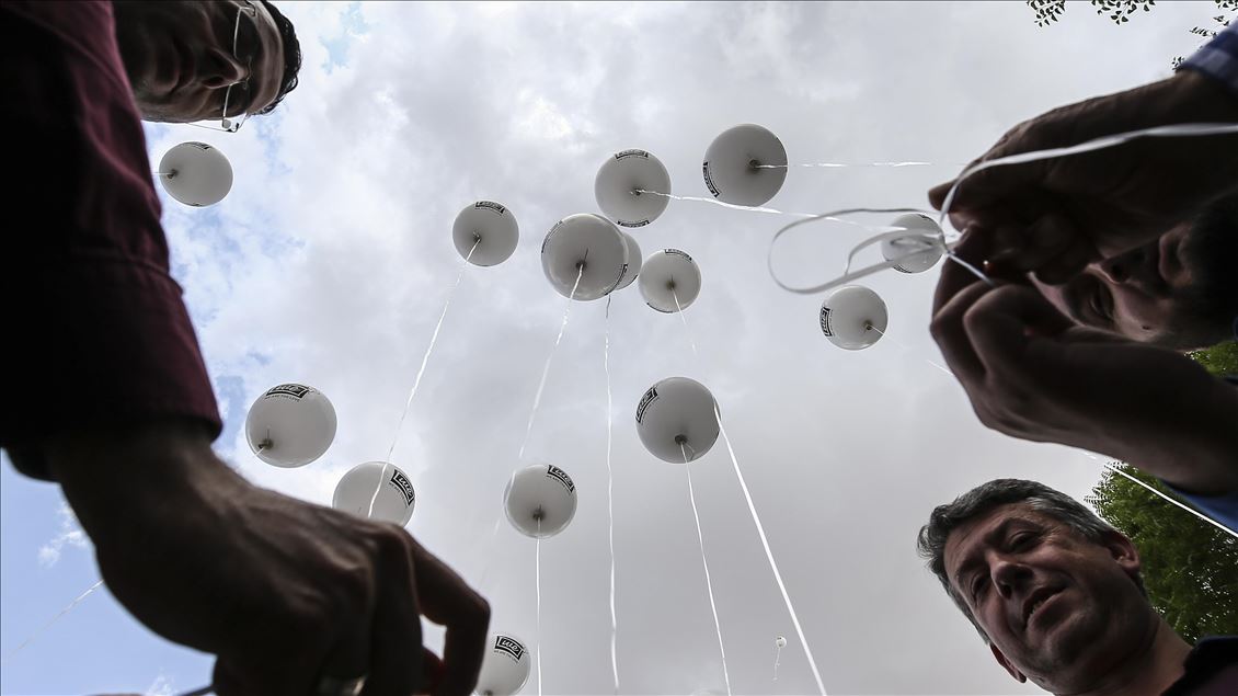 Balloons released into the sky for Idlib
