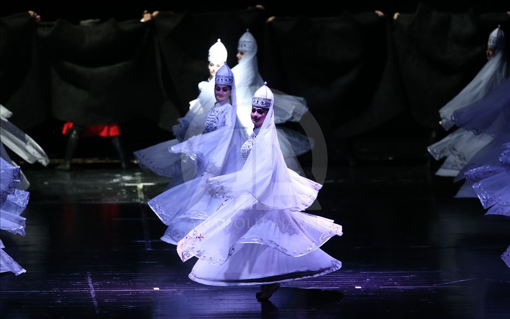 Nalmes dance group perform in Bursa