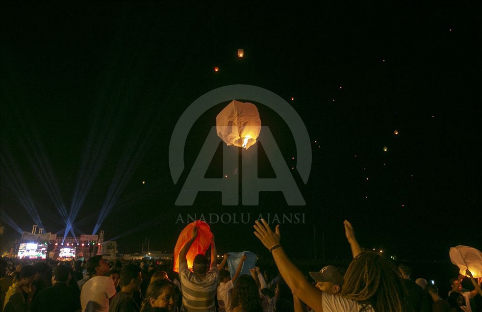 Festival de farolillos voladores de Tabarka - Anadolu Ajansı