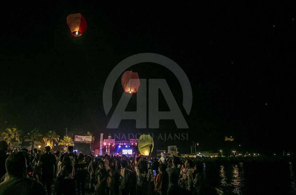 Festival de farolillos voladores de Tabarka - Anadolu Ajansı