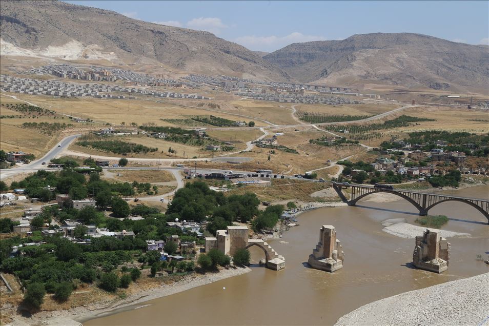 باطمان التركية.. حديقة تؤوي آثار "حسنكيف" وتزدان بها