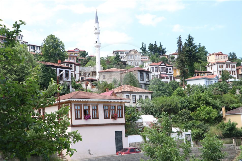 Tarihi Ortamahalle misafirlerini bekliyor