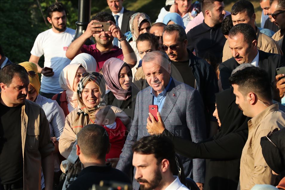 Cumhurbaşkanı Erdoğan, Nakkaştepe Millet Bahçesi'ni gezdi