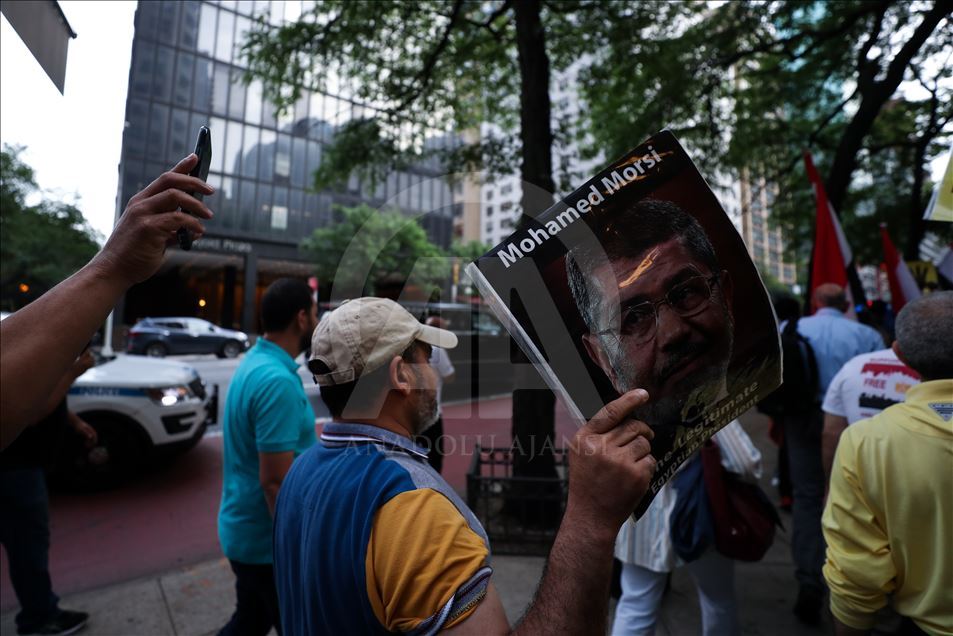 Demonstration for Mohamed Morsi in New York