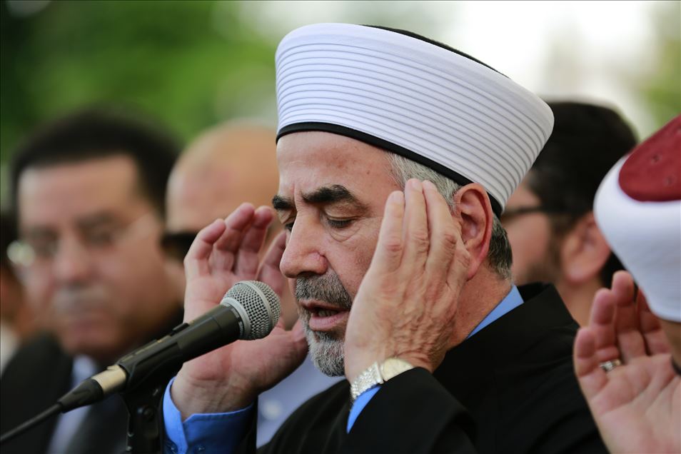 إسطنبول.. آلاف يؤدون صلاة الغائب على روح محمد مرسي