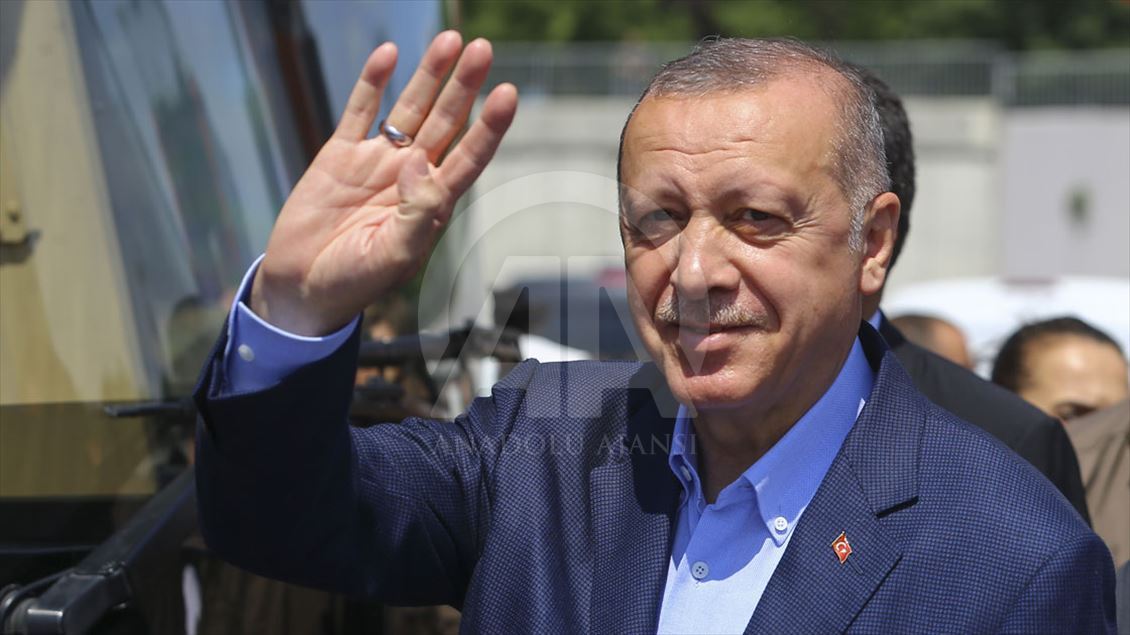 Cumhurbaşkanı Erdoğan, Sultangazi'de halka hitap etti