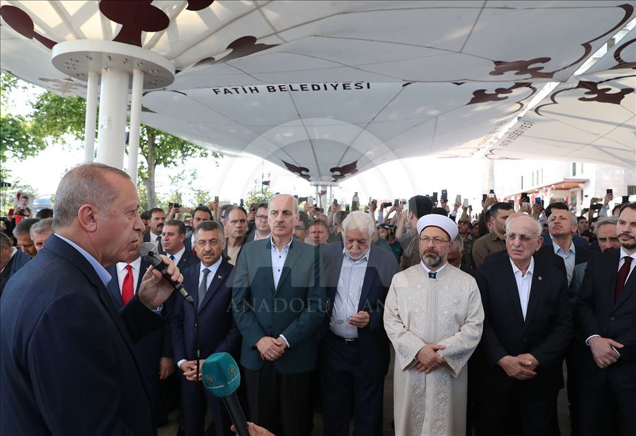 اقامه نماز غایب برای مُرسی با حضور اردوغان در استانبول
