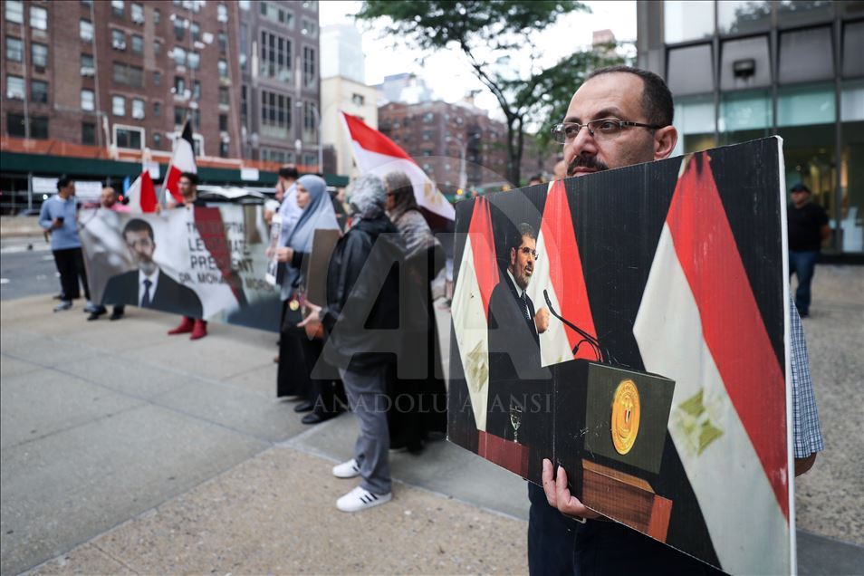 Demonstration for Mohamed Morsi in New York