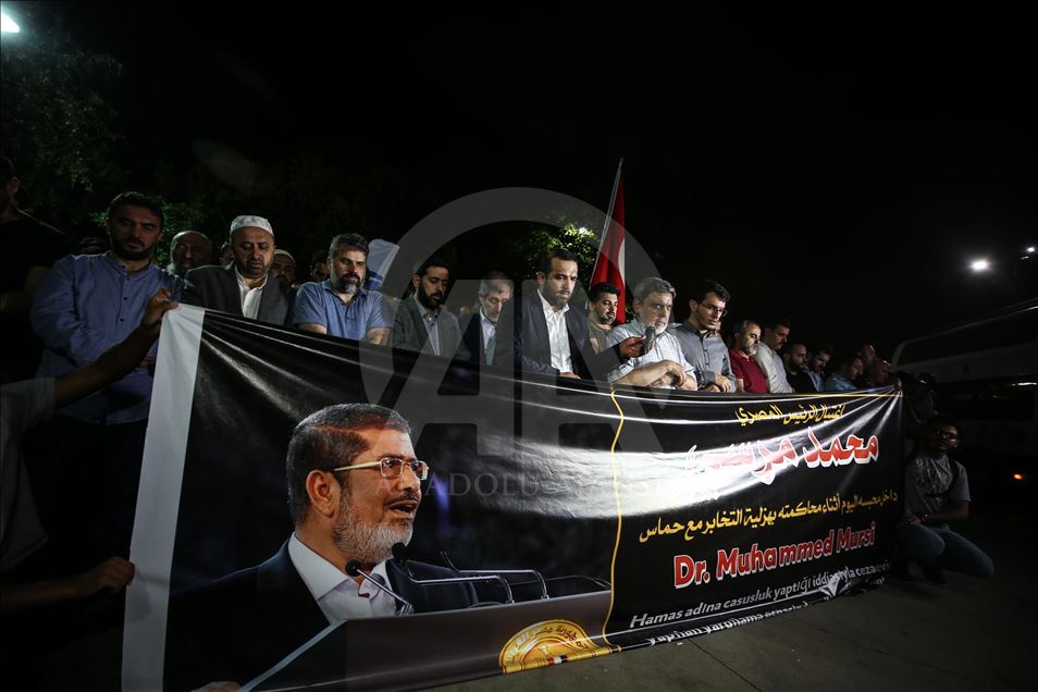 Mursi için gıyabında cenaze namazı