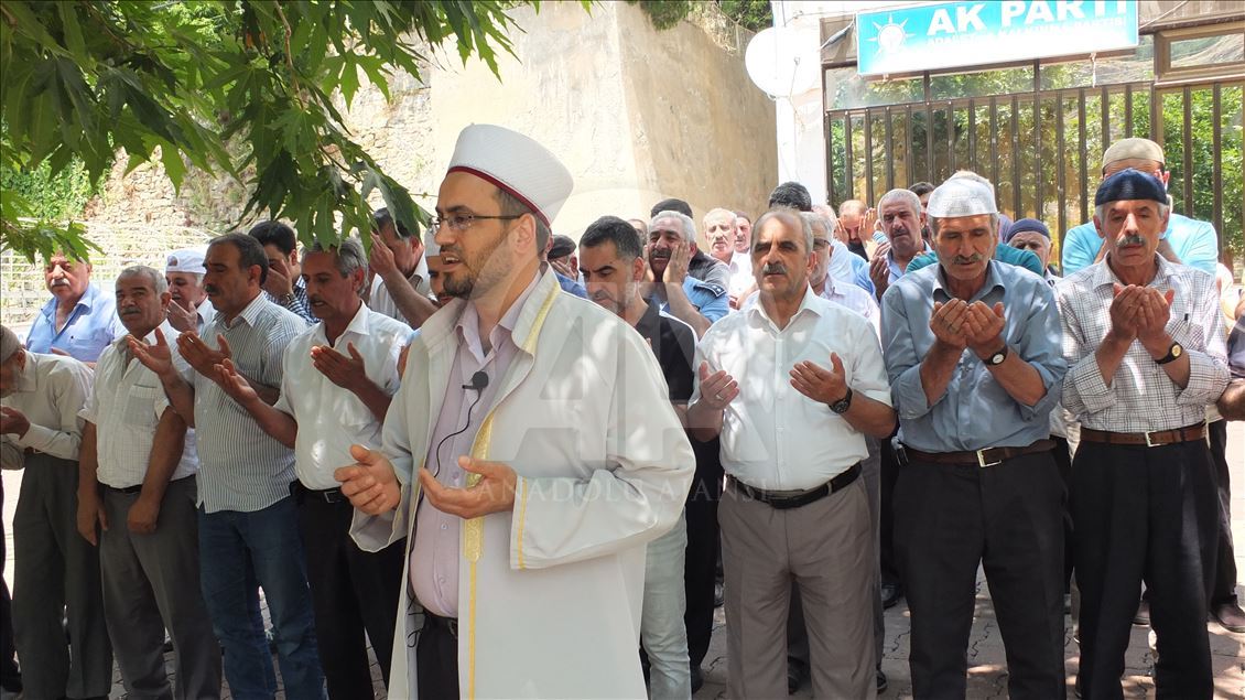 Keban'da Mursi için gıyabında cenaze namazı