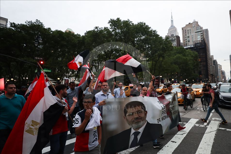 Mursi için New York'ta gösteri yapıldı