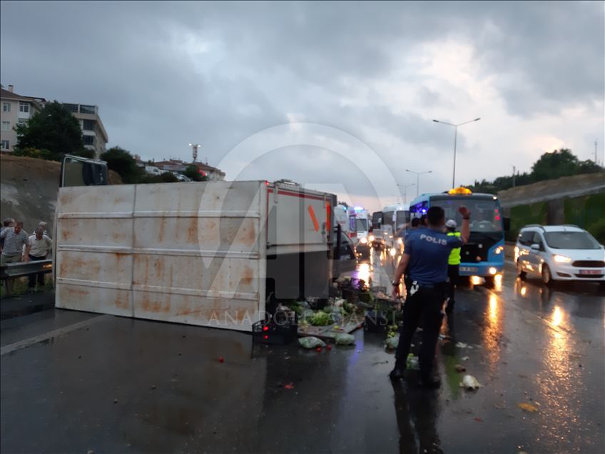Maltepe'de zincirleme trafik kazası