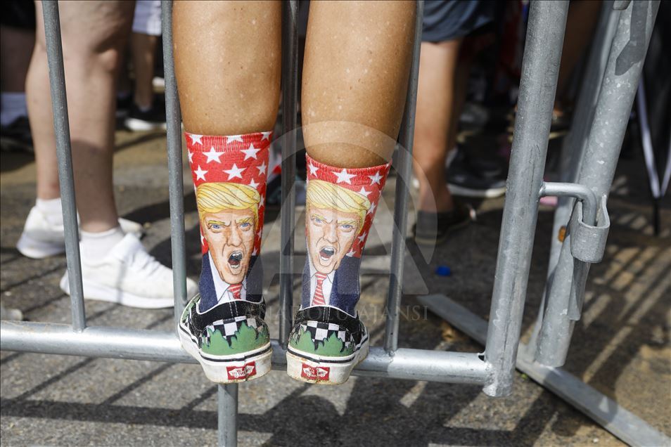 Trump yeni dönem başkan adaylığı için seçim kampanyasına başladı