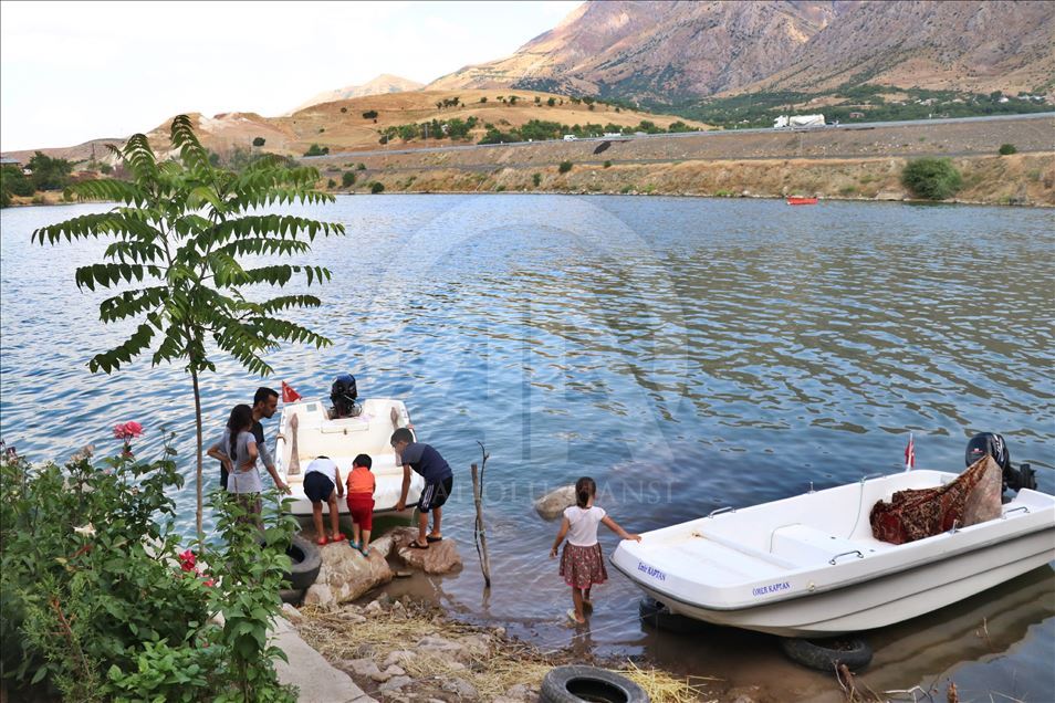 Doğu'daki şirin köy konuklarını bekliyor