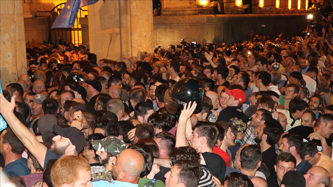 Полиция разогнала митинг в Тбилиси