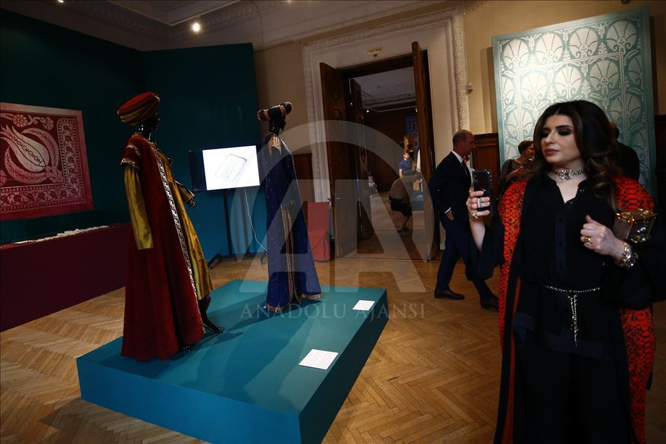 Moscow show spotlights Ottoman styles for modern age