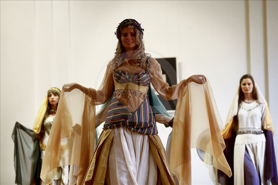 Moscow show spotlights Ottoman styles for modern age