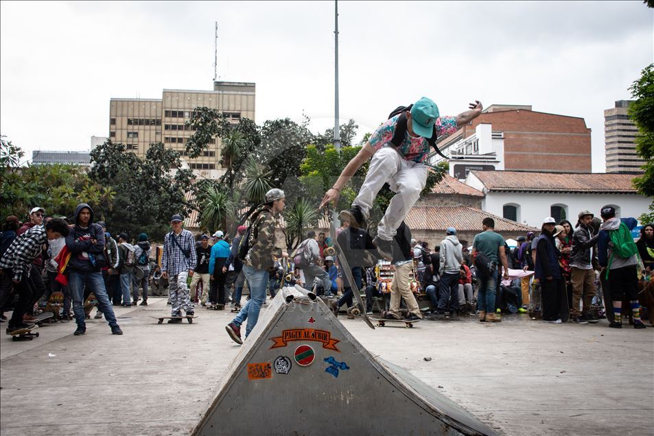 Así se vio el día internacional del Skateboarding en Bogotá