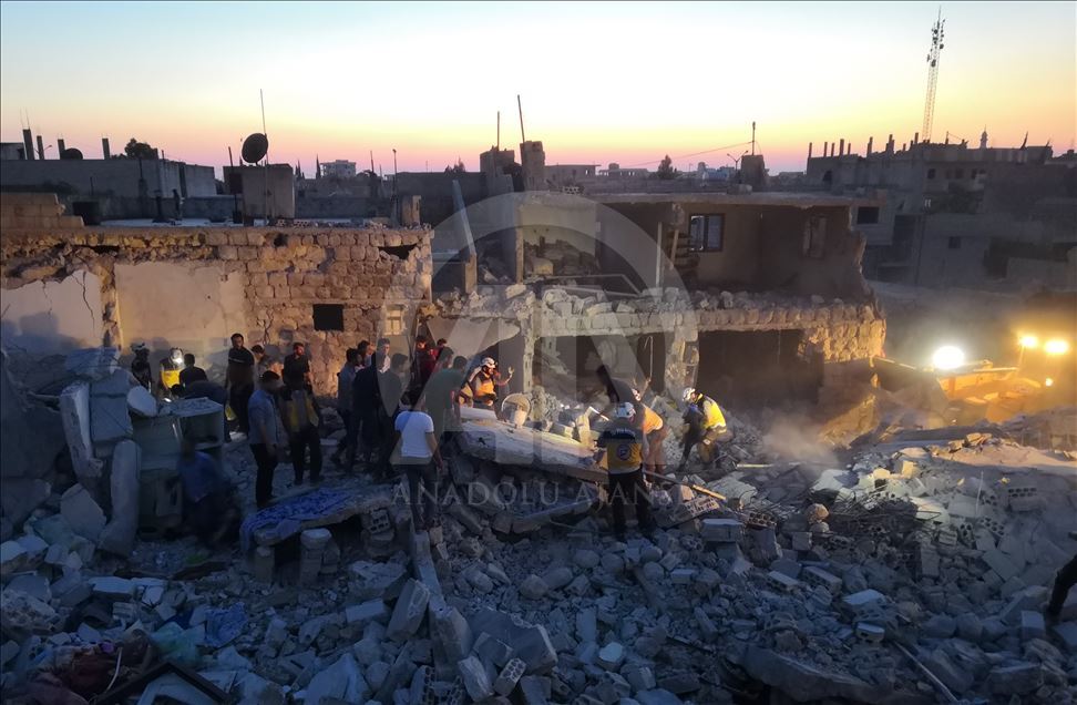 سوريا.. مقتل 5 مدنيين في غارات للنظام على إدلب