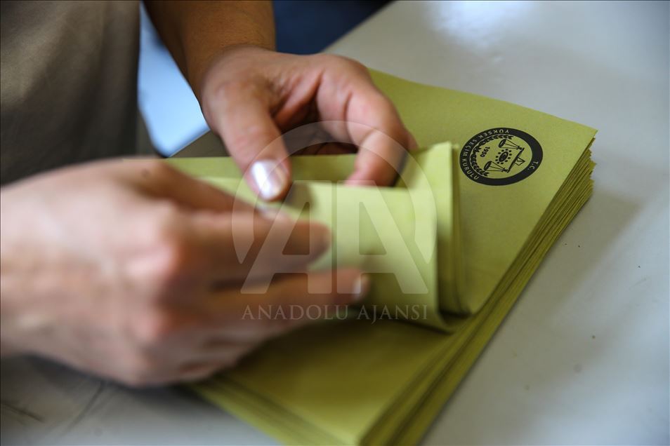 انطلاق عملية التصويت في انتخابات الإعادة لرئاسة بلدية إسطنبول الكبرى

