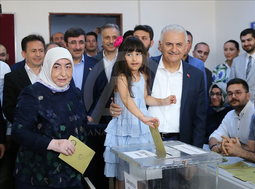Voting for Turkey’s re-do Istanbul elections
