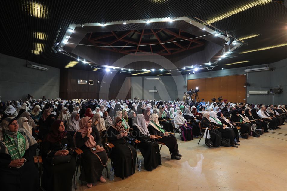 مؤتمر شعبي نسوي في غزة رفضًا لورشة "المنامة"