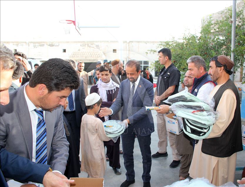 کمک آژانس همکاری و هماهنگی ترکیه به ایتام افغانستان
