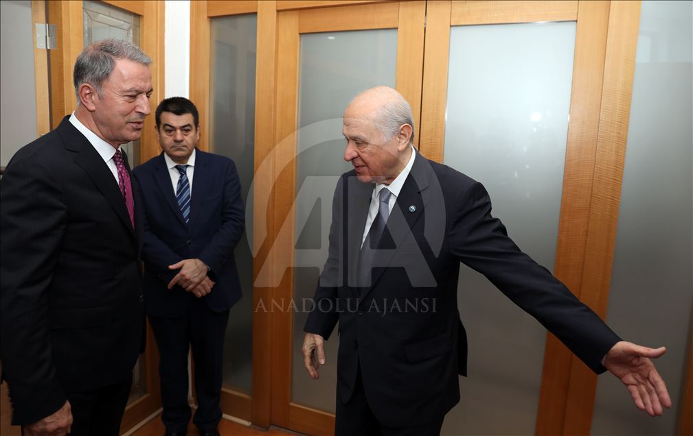 Milli Savunma Bakanı Akar'dan Bahçeli'ye ziyaret