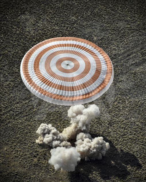 Soyuz MS-11 landing