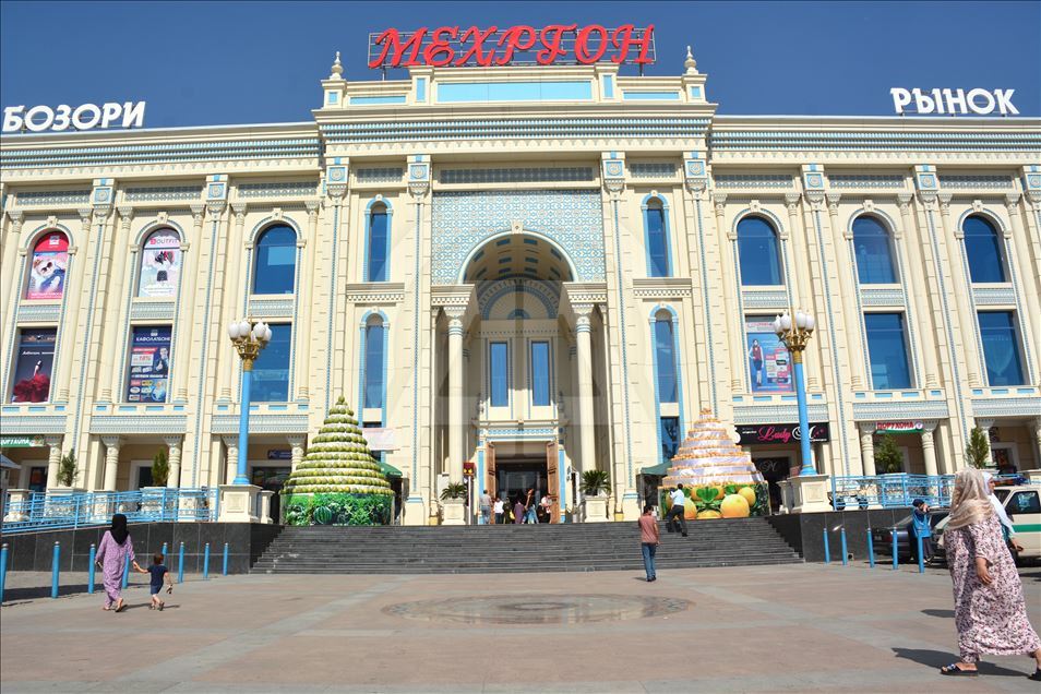 "Мехргон" - самый красивый рынок в Центральной Азии