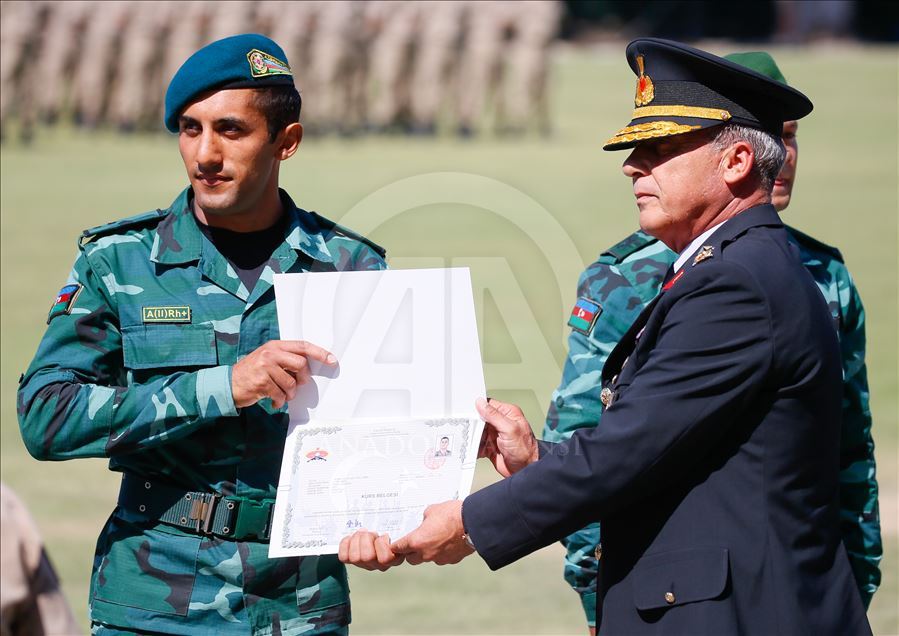 Turkish officer candidates complete 3rd Term Commando Basic Course in Izmir
