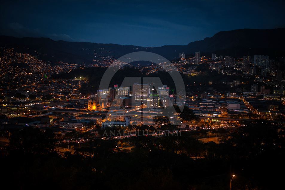 Atardecer en Medellín, Colombia