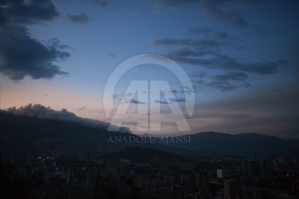 Atardecer en Medellín, Colombia