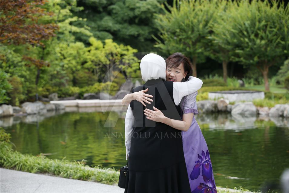 Liderlerin eşleri Japonya'nın Kyoto kentinde