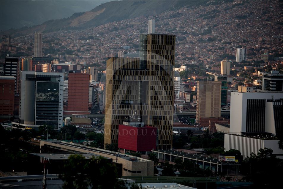 Atardecer en Medellín, Colombia