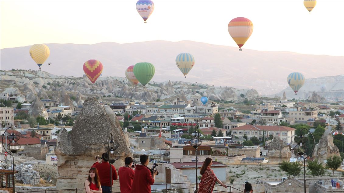Hot air balloons in Turkey's Nevsehir