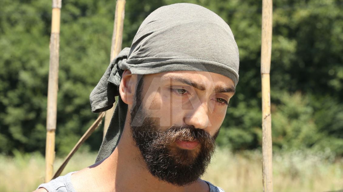 Yabancı turistler 'orman köy'de ekolojik tatilde