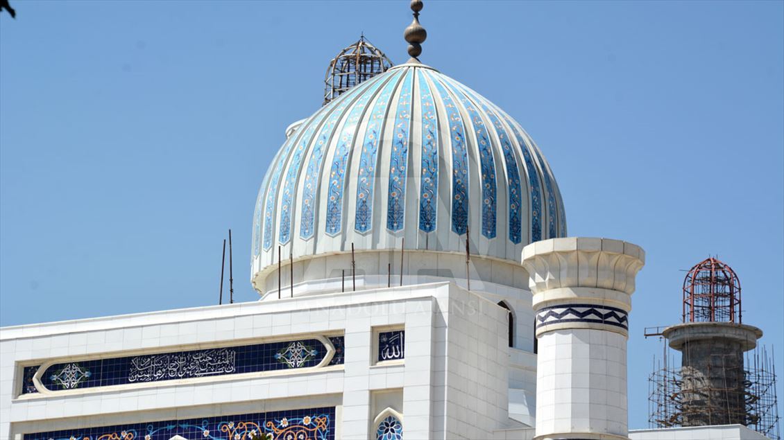 Orta Asya'nın en büyük cami inşaatında sona yaklaşılıyor